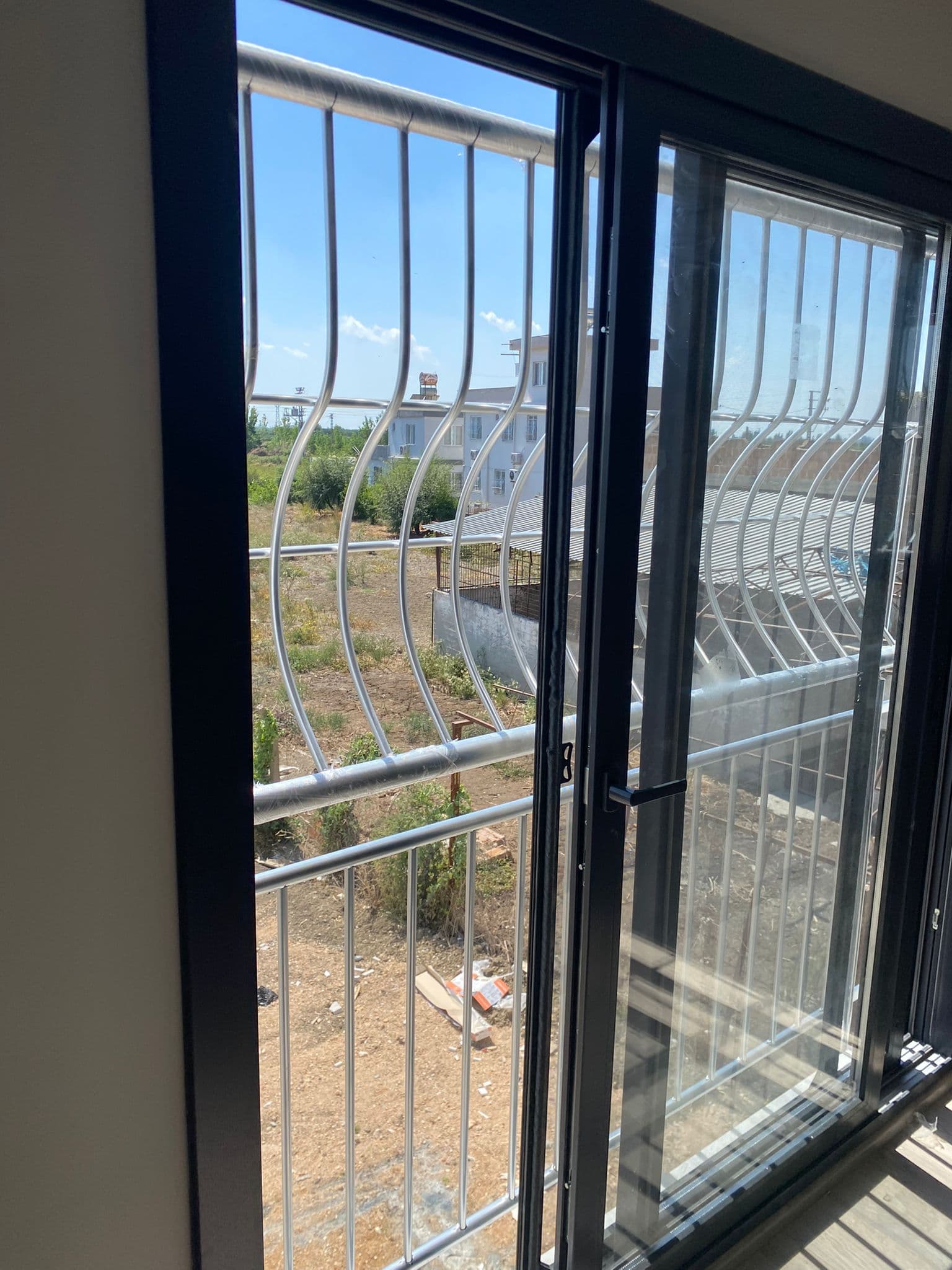 Adana pencere korkuluğu montaj - Suha Krom proje 05